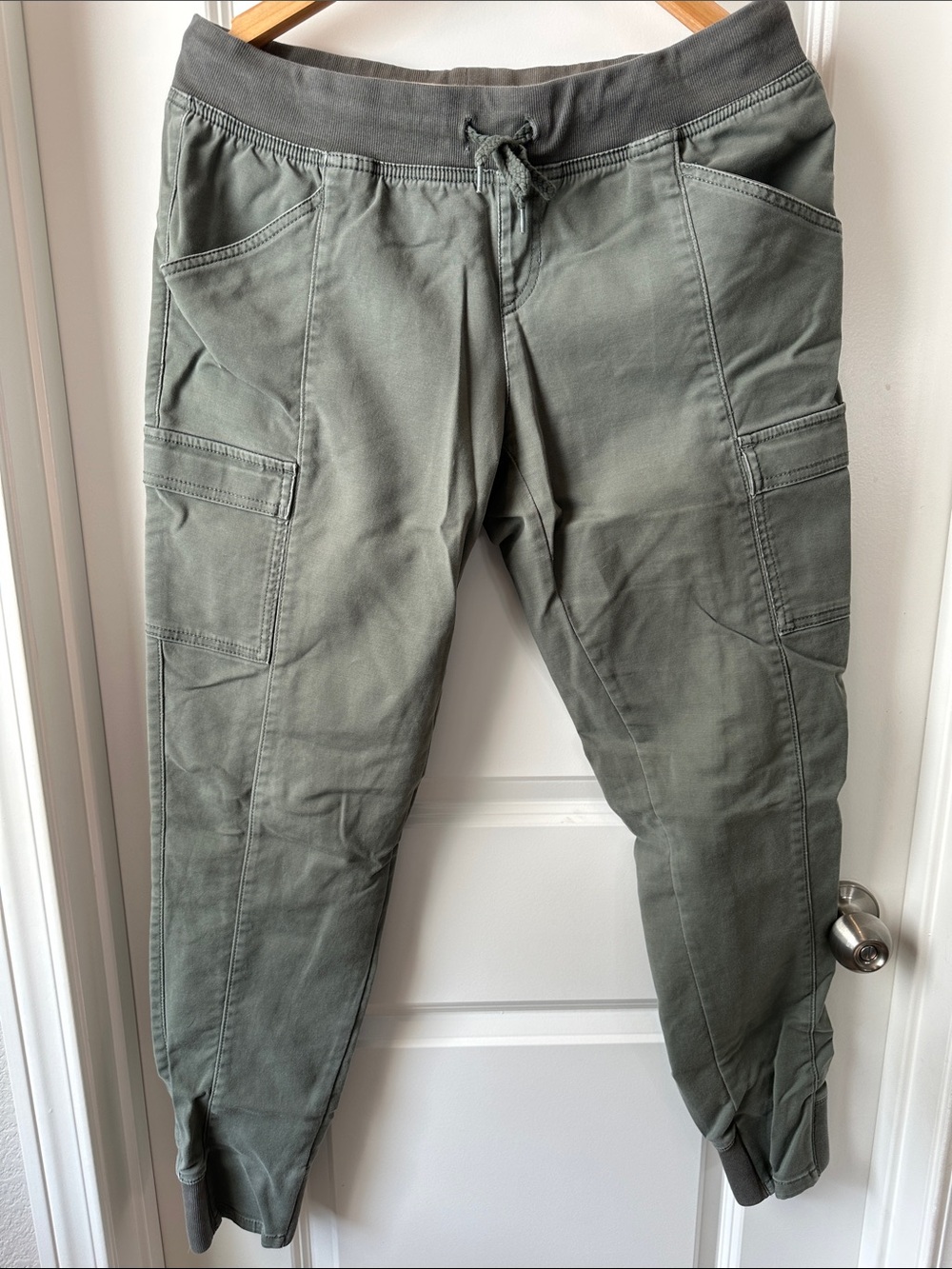 The North Face Men's Olive Cargo Jogger Pants